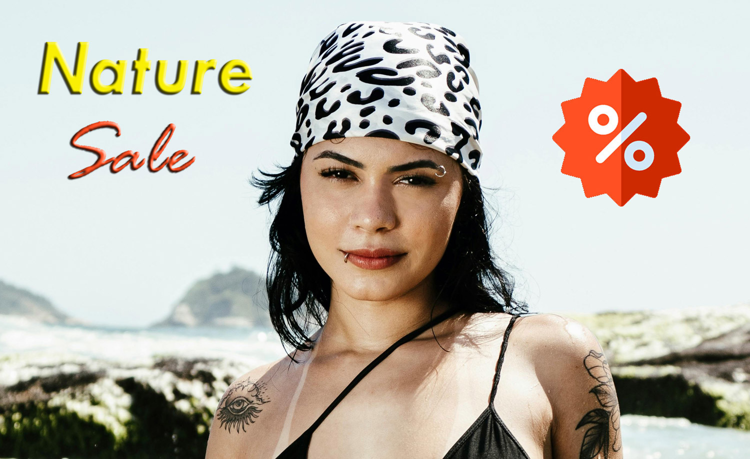 gepiercte Frau am Strand Nature Sale